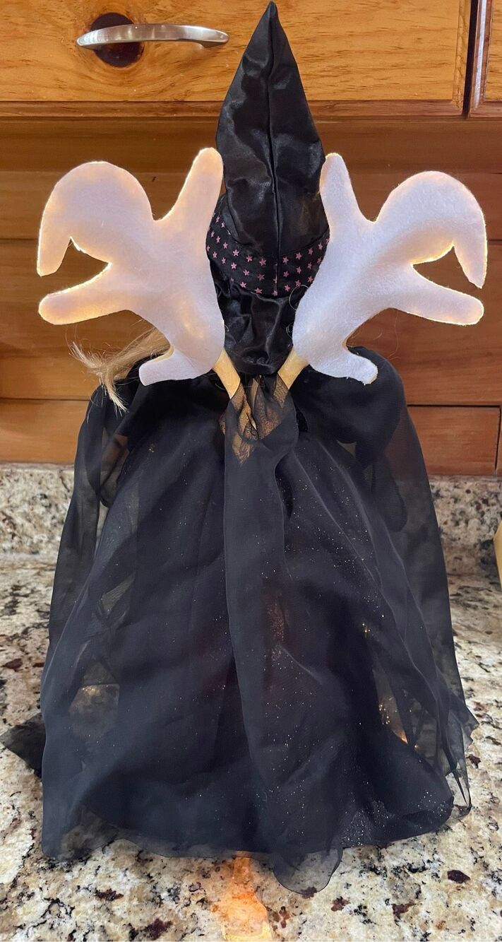 Vintage Decorative Halloween Witch - Picture 2 of 3